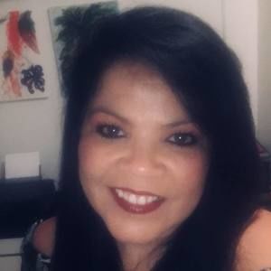 Meet your Posher, Leslie